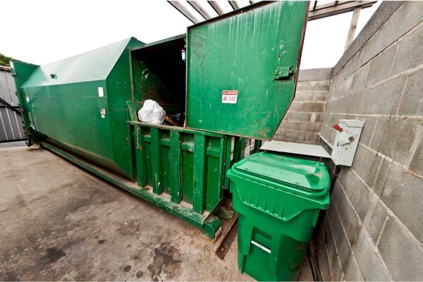 Commercial-Dumpster-Dumpster-and-Recyling-Provider