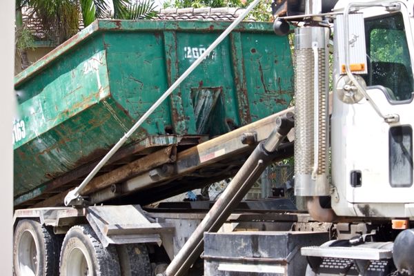 Roll-Off-Containers-Dumpster-and-Recyling-Provider